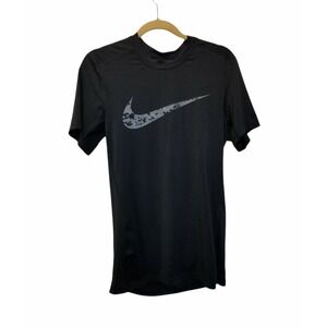 Nike Dry Mens S Digital Camo Print Short Sleeve Training Shirt 896744-010 Fitted